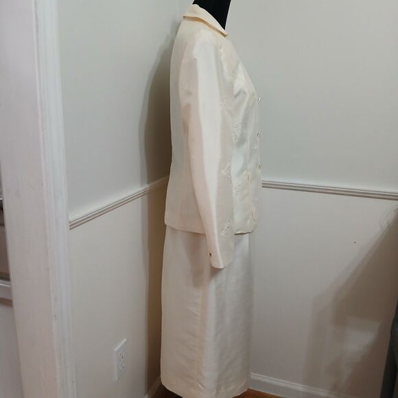 Larry Levine Embroidered Floral Midi Skirt Suit Women's Size 8-Lined-Back Slit - Picture 2 of 14